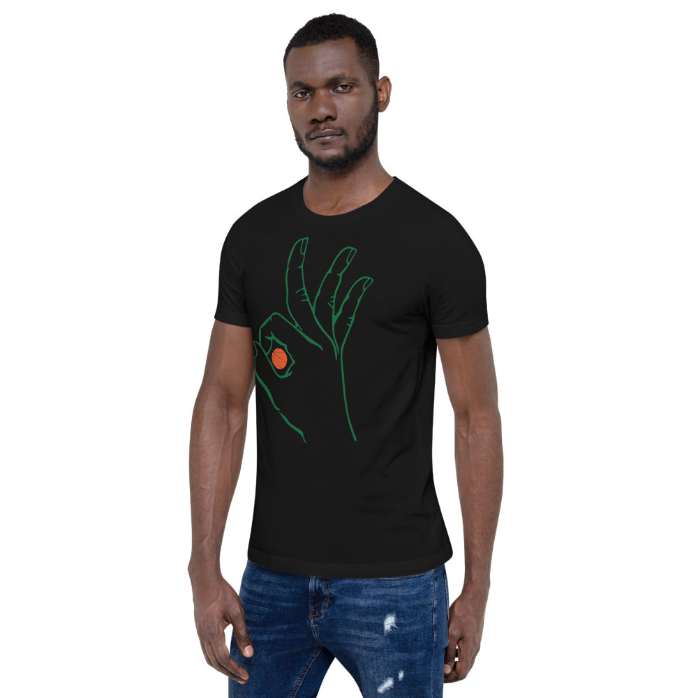 Kelly Green Basketball: Black Short-Sleeve Unisex T-Shirt