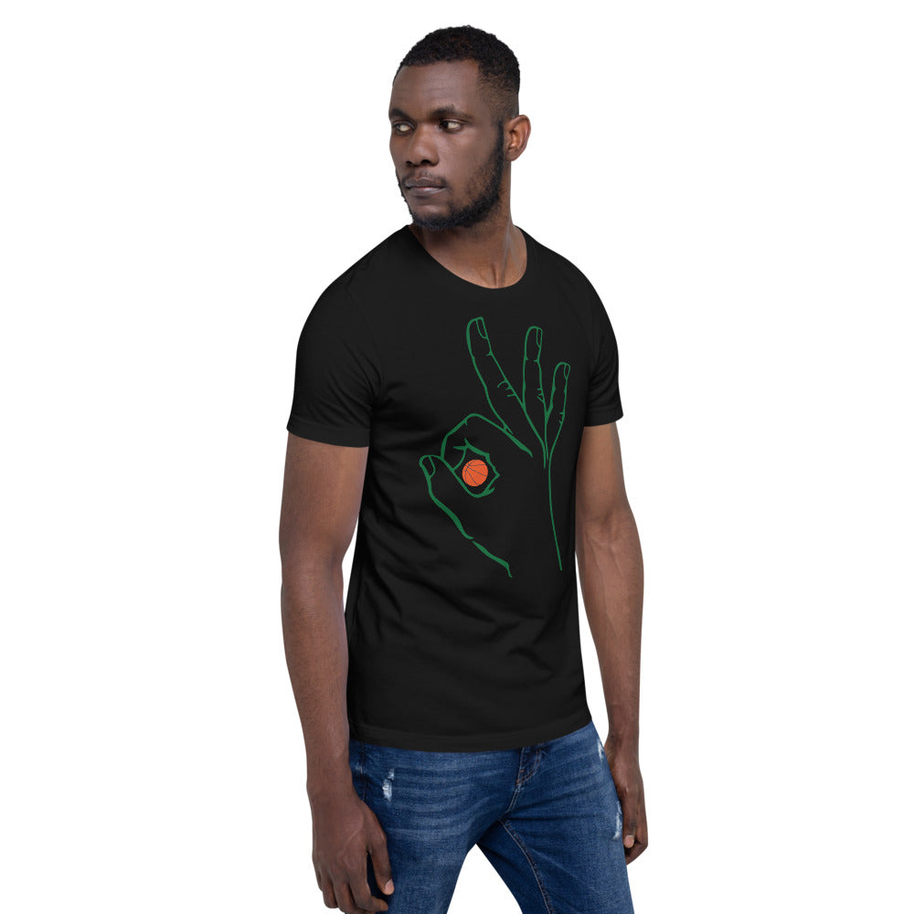 Kelly Green Basketball: Black Short-Sleeve Unisex T-Shirt